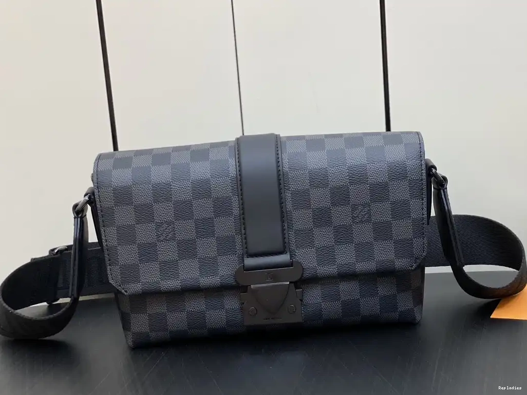 Fake Louis Bags LOUIS VUITTON Messenger S-Cape 0610